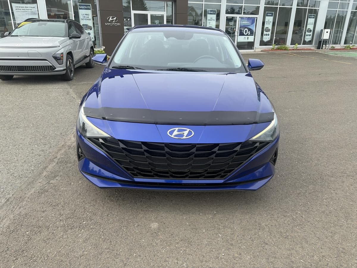 Hyundai Elantra 2022 — photo 2