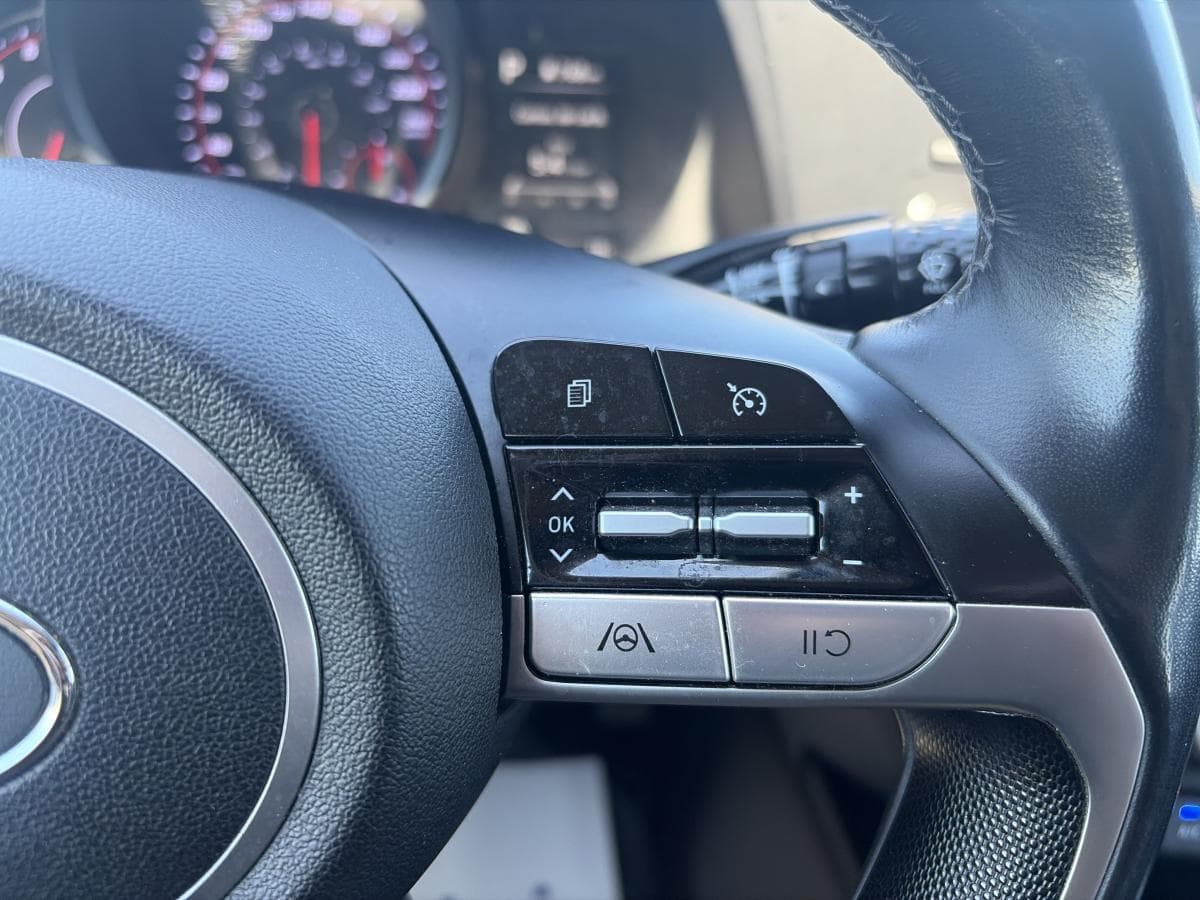 Hyundai Elantra 2022 — photo 11