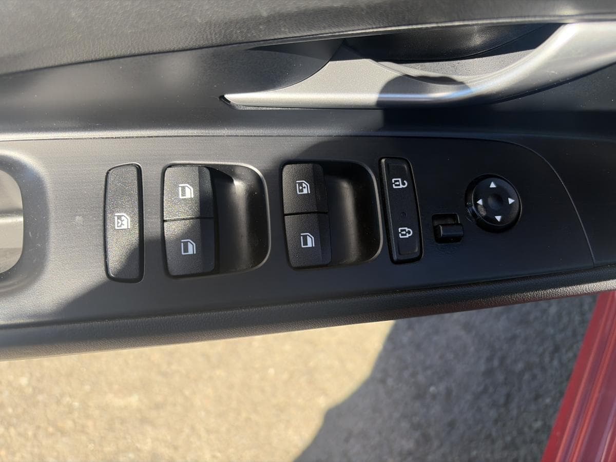 Hyundai Elantra 2022 — photo 8