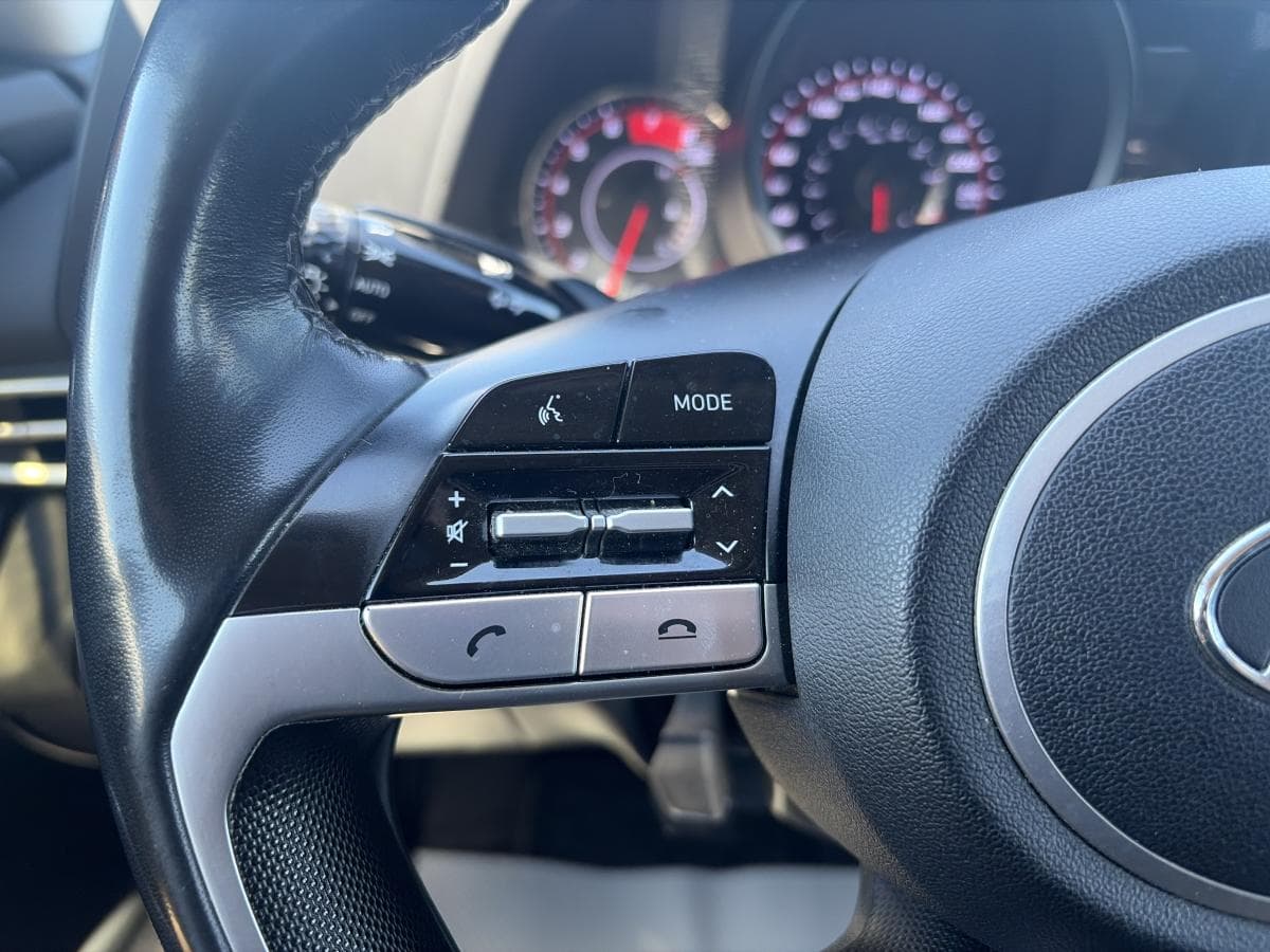 Hyundai Elantra 2022 — photo 10