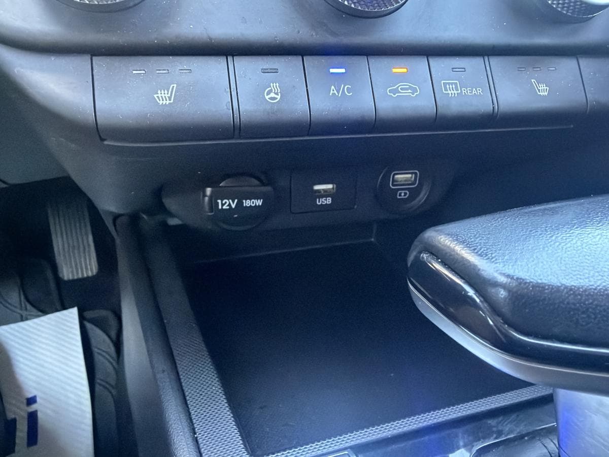 Hyundai Elantra 2022 — photo 15