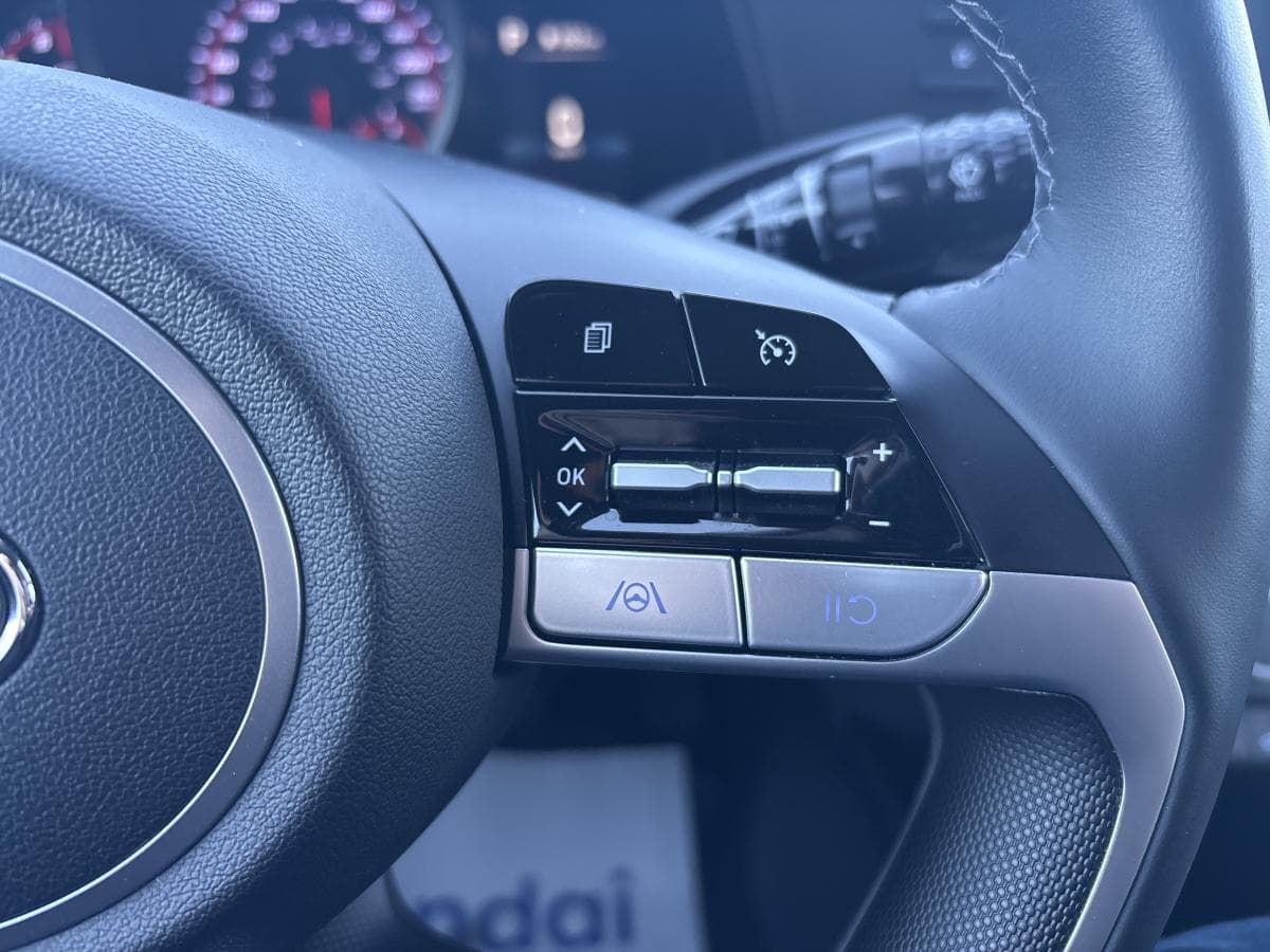 Hyundai Elantra 2022 — photo 11