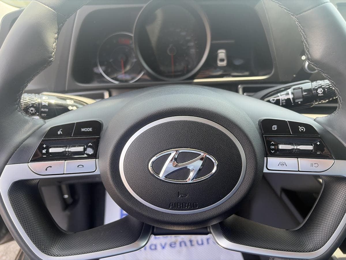 Hyundai Elantra 2023 — photo 11