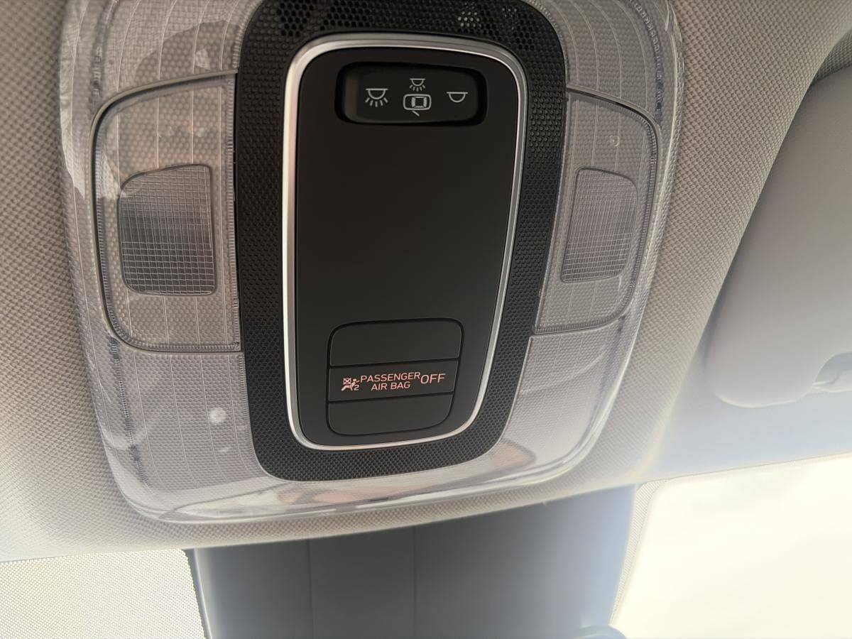 Hyundai Elantra 2022 — photo 17