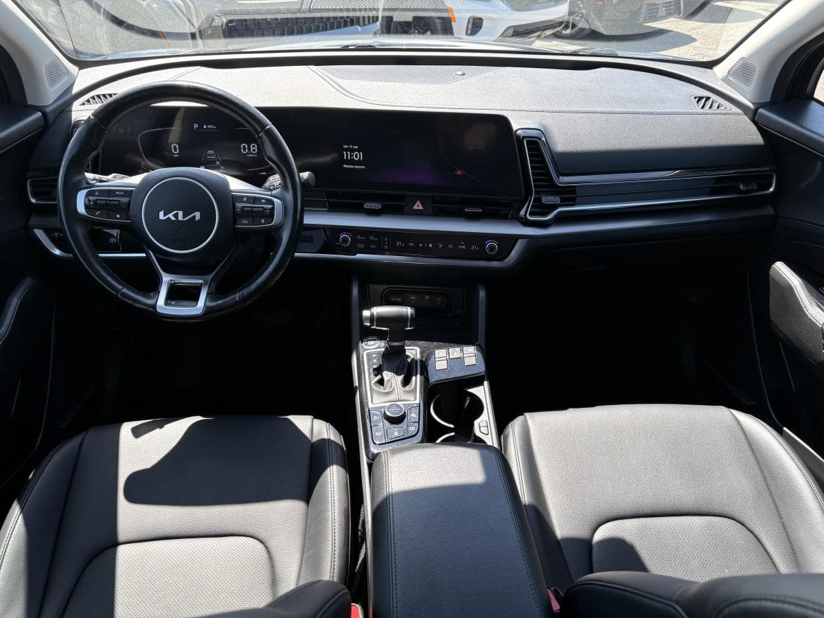 Kia Sportage 2023 — photo 11
