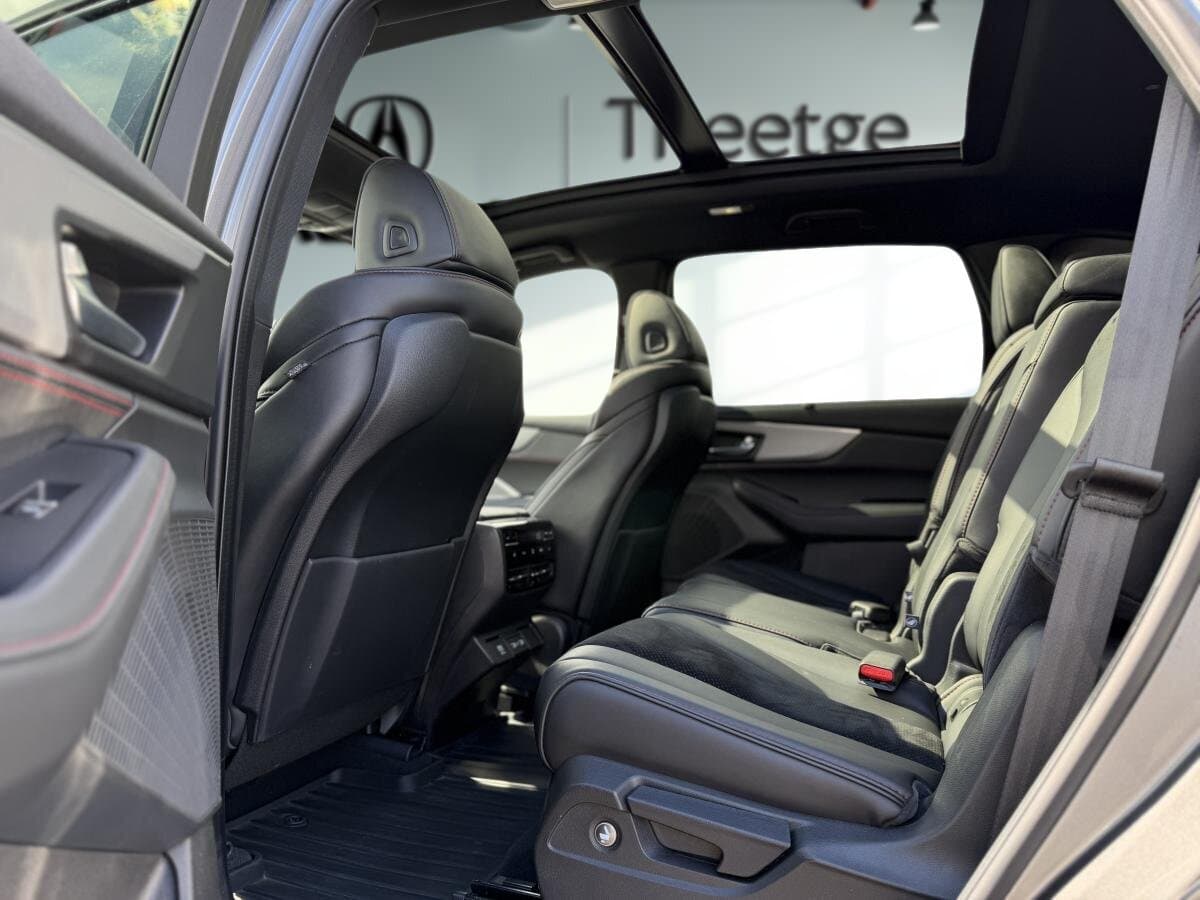 Acura MDX 2024 — photo 13