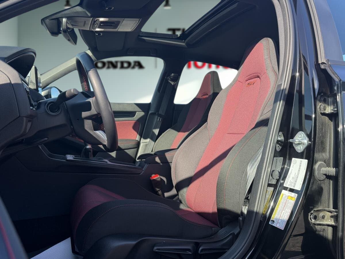 Honda Civic 2026 — photo 10