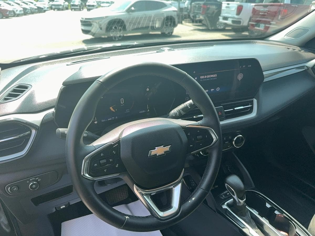 Chevrolet TrailBlazer 2024 — photo 8