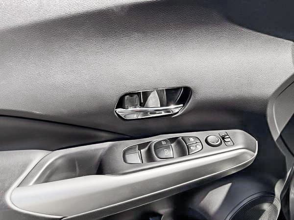 Nissan Kicks 2018 — photo 12