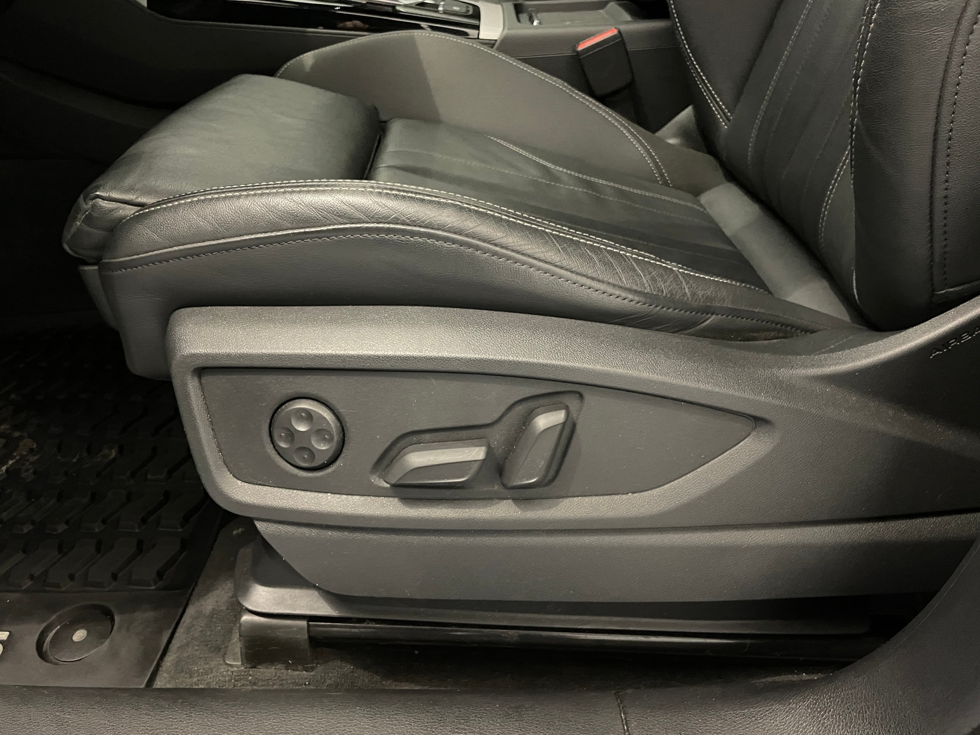 Audi Q5 2021 — photo 12