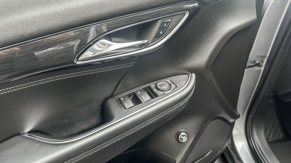 Buick Envision 2022 — photo 11