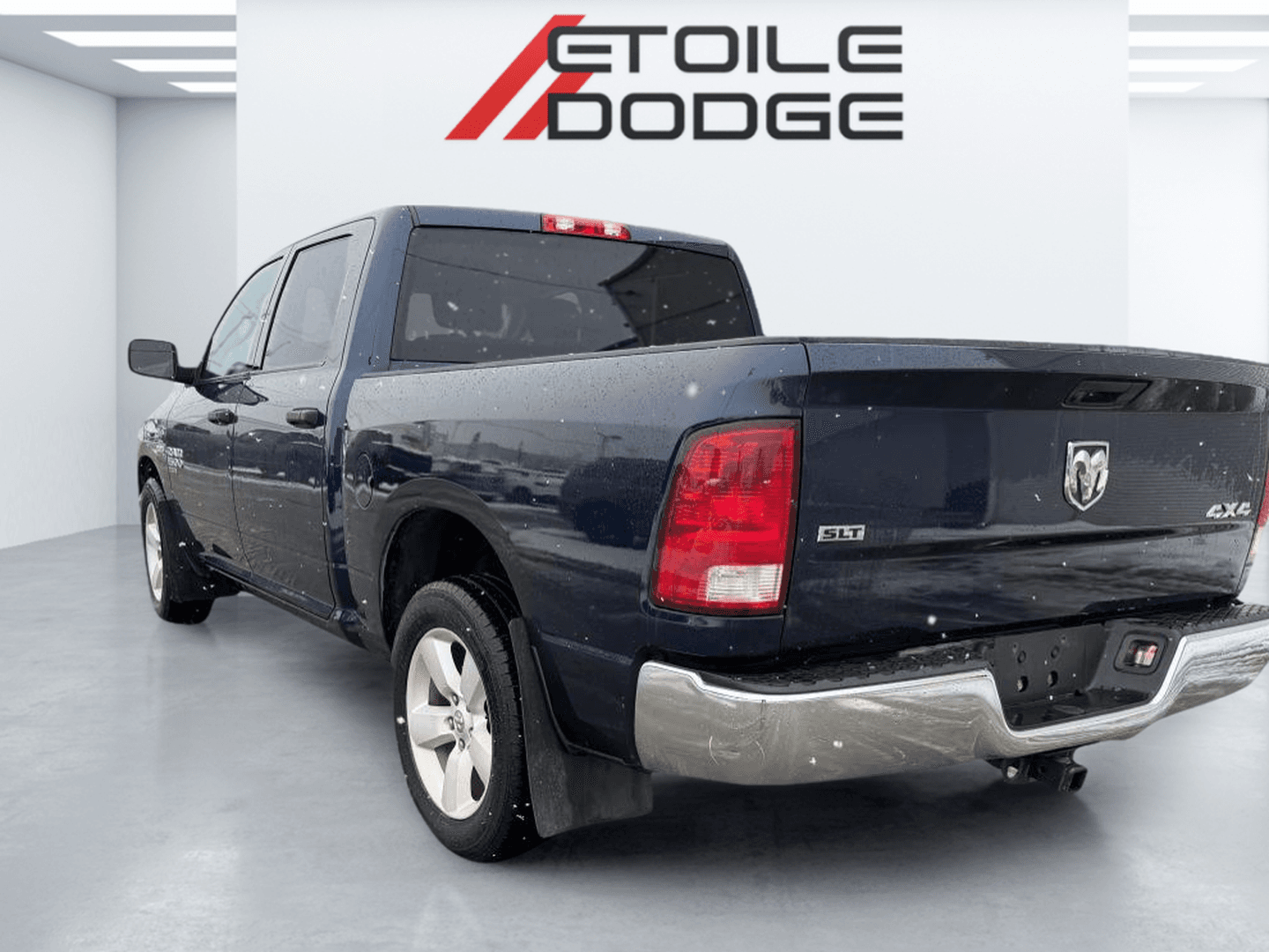 RAM 1500 Classic 2023 — photo 4
