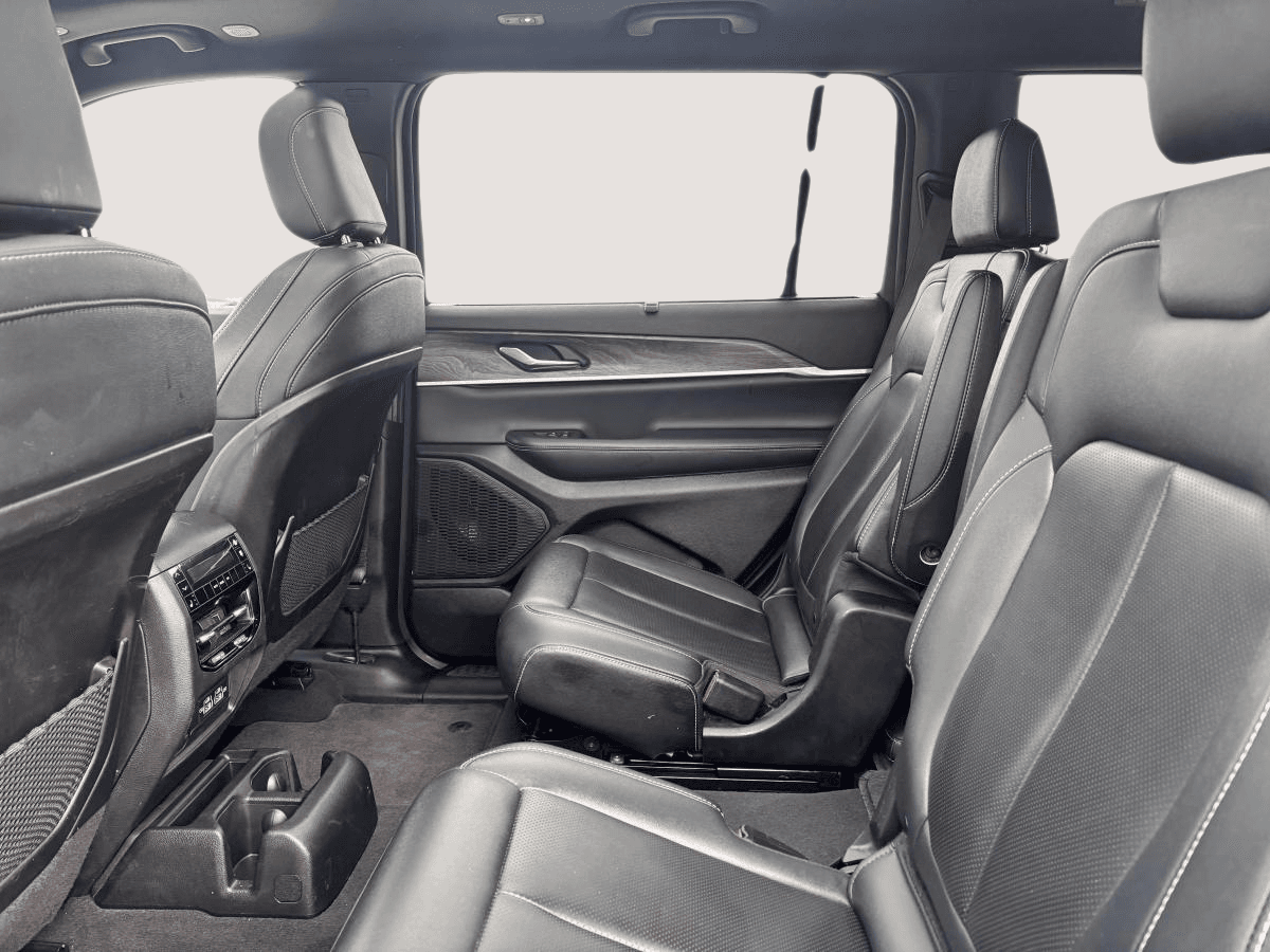 Jeep Grand Cherokee L 2024 — photo 11