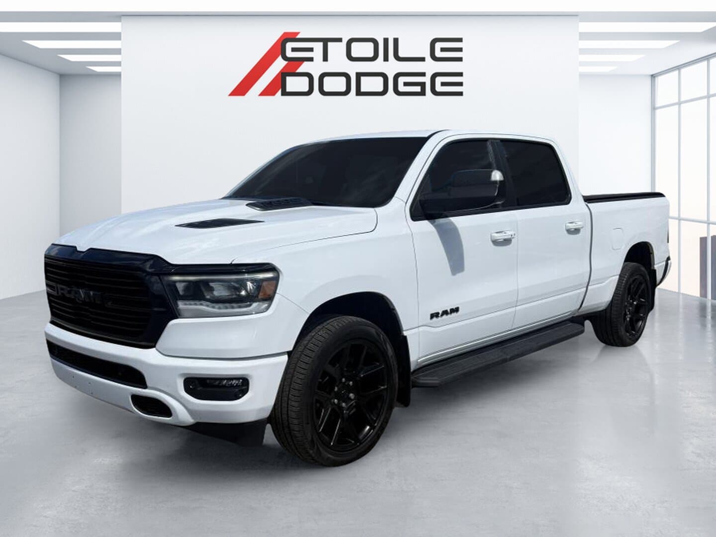 RAM 1500 2023 à vendre à Jonquière