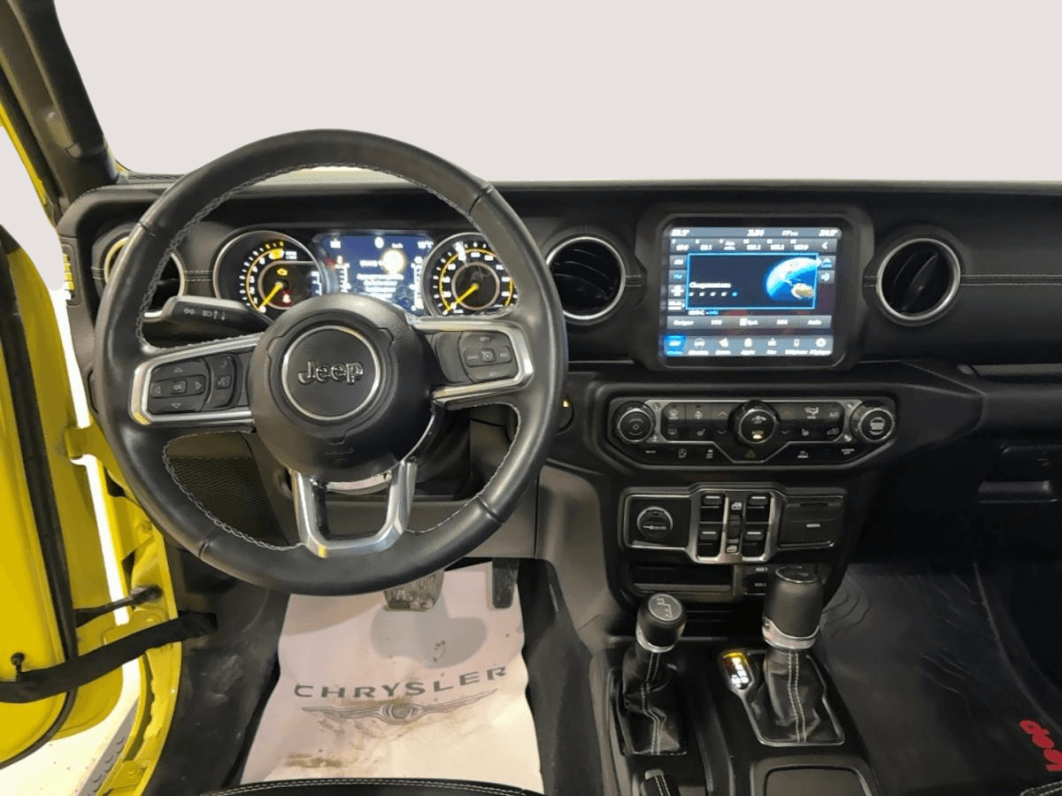 Jeep Wrangler 2023 — photo 10