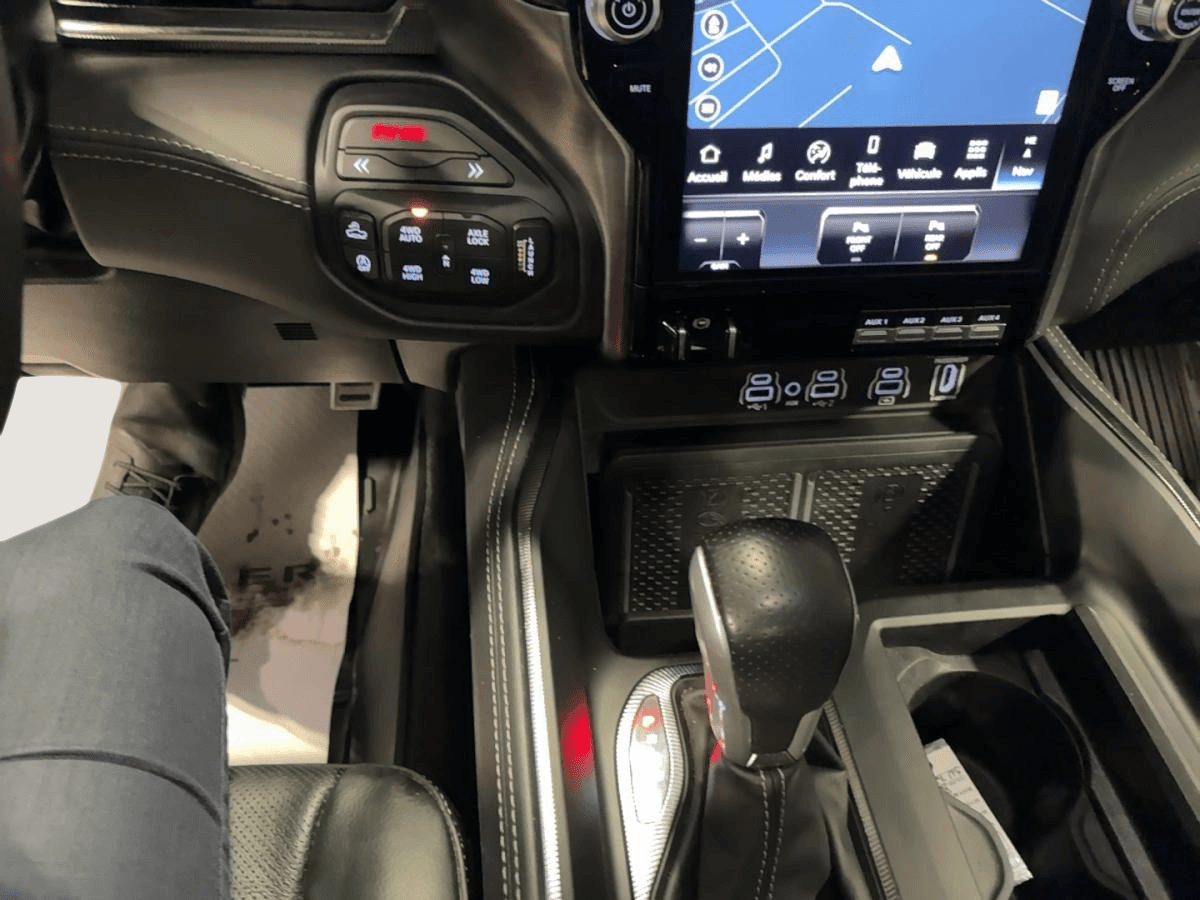 RAM 1500 2025 — photo 13