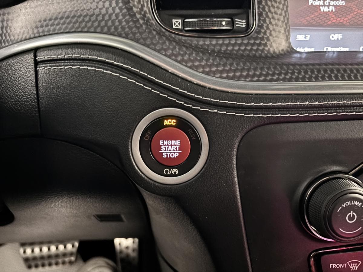 Dodge Charger 2022 — photo 16