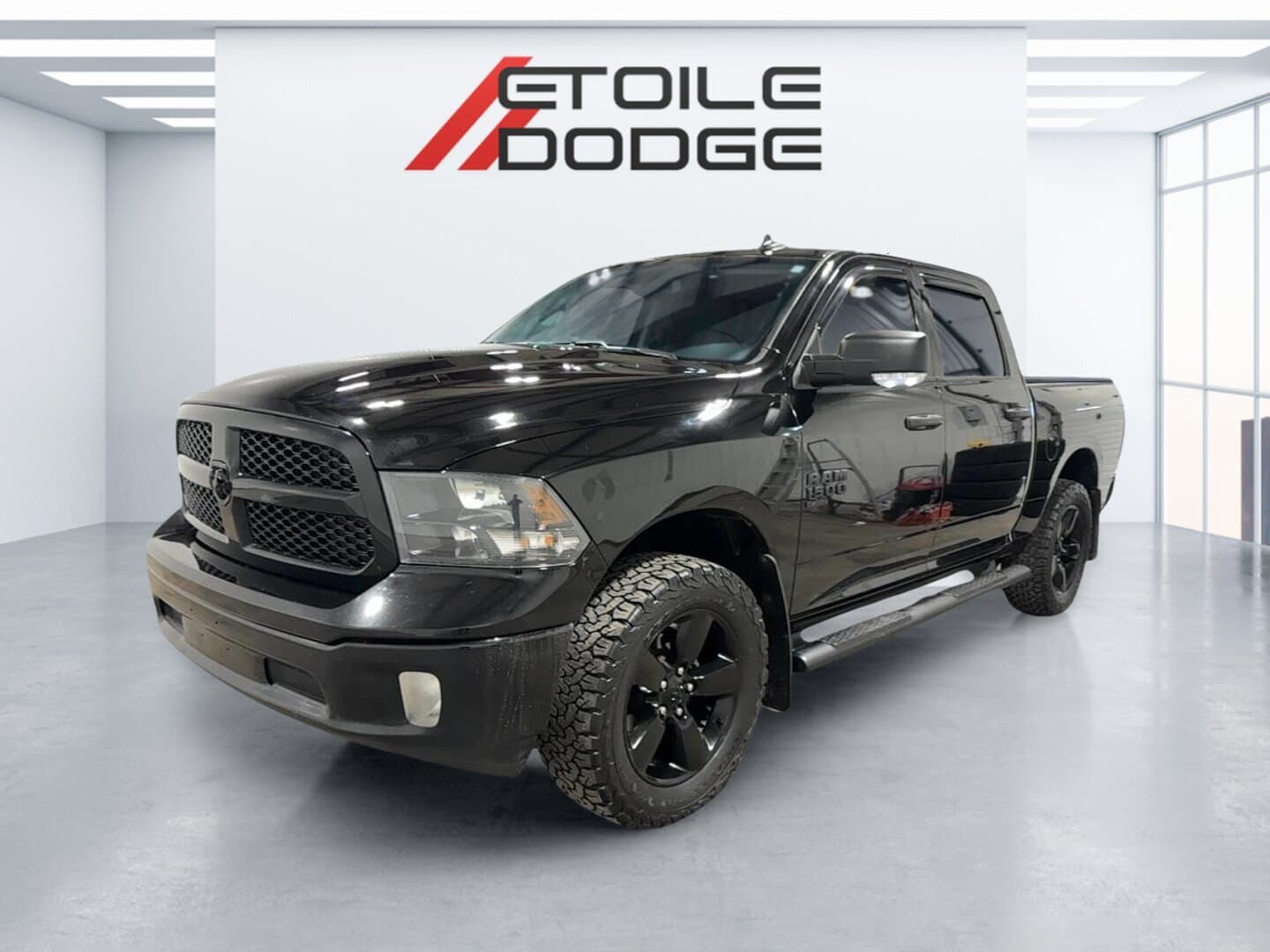 RAM 1500 Classic 2023 à vendre à Jonquière