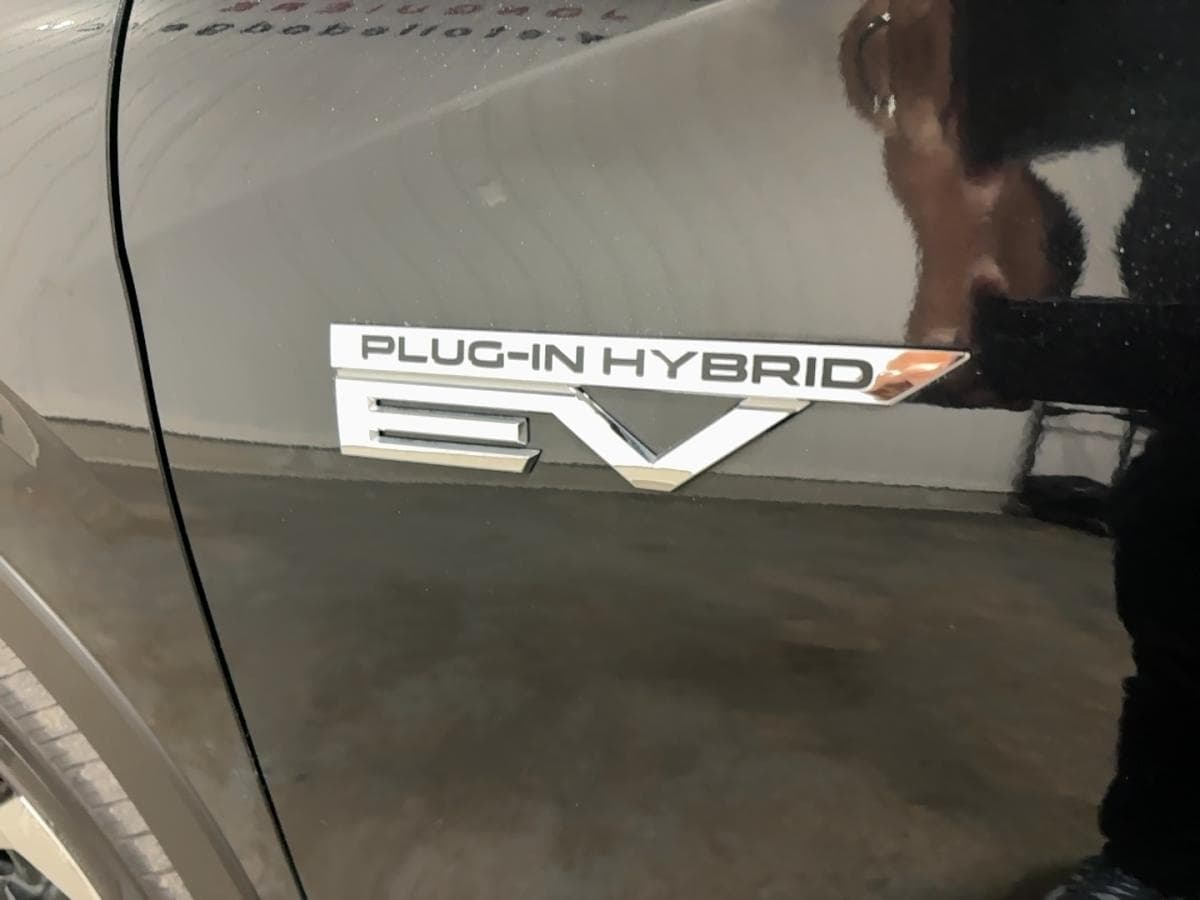 Mitsubishi Outlander PHEV 2023 — photo 7