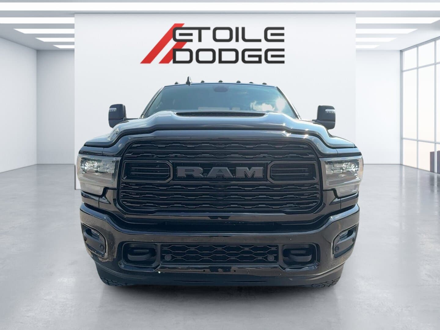 RAM 2500 2023 — photo 2