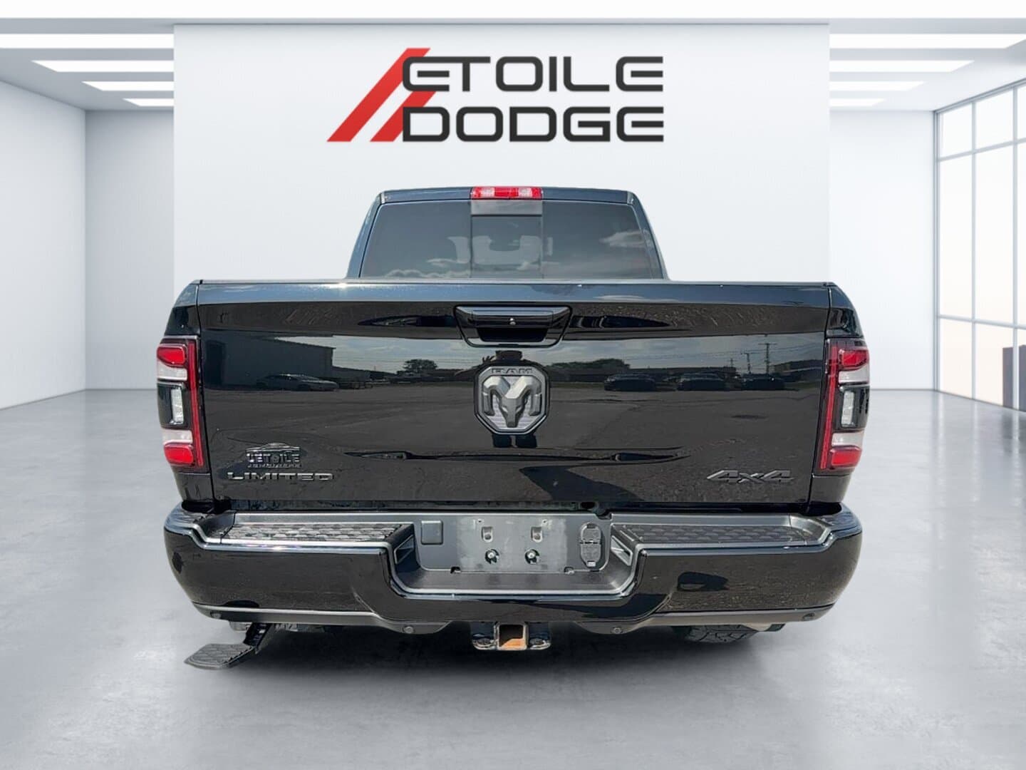 RAM 2500 2023 — photo 3