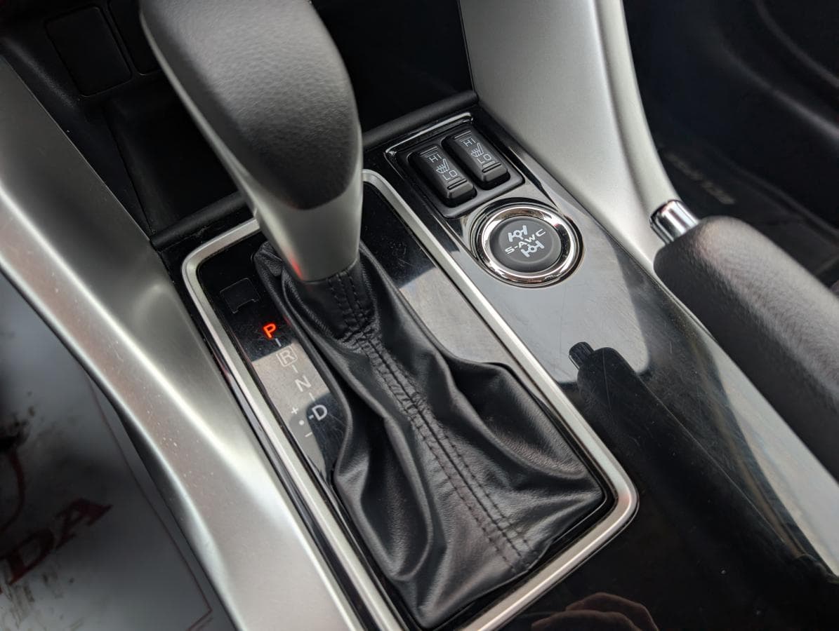 Mitsubishi Eclipse Cross 2023 — photo 14
