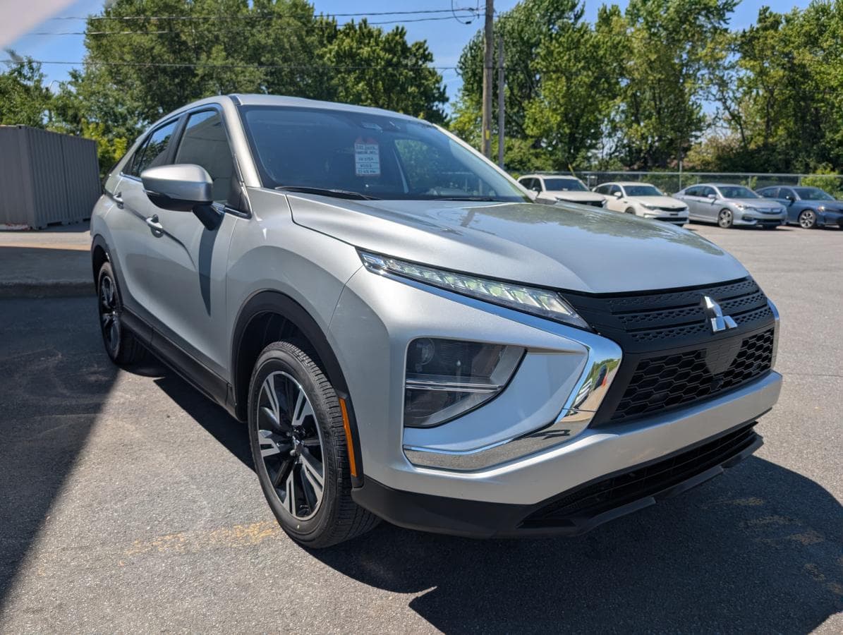 Mitsubishi Eclipse Cross 2023 — photo 8