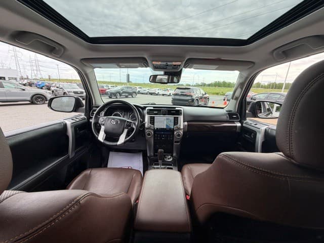 Toyota 4Runner 2023 — photo 11