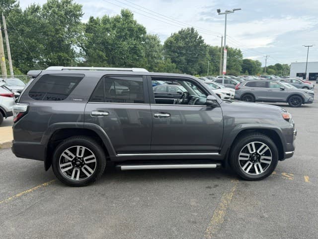 Toyota 4Runner 2023 — photo 4