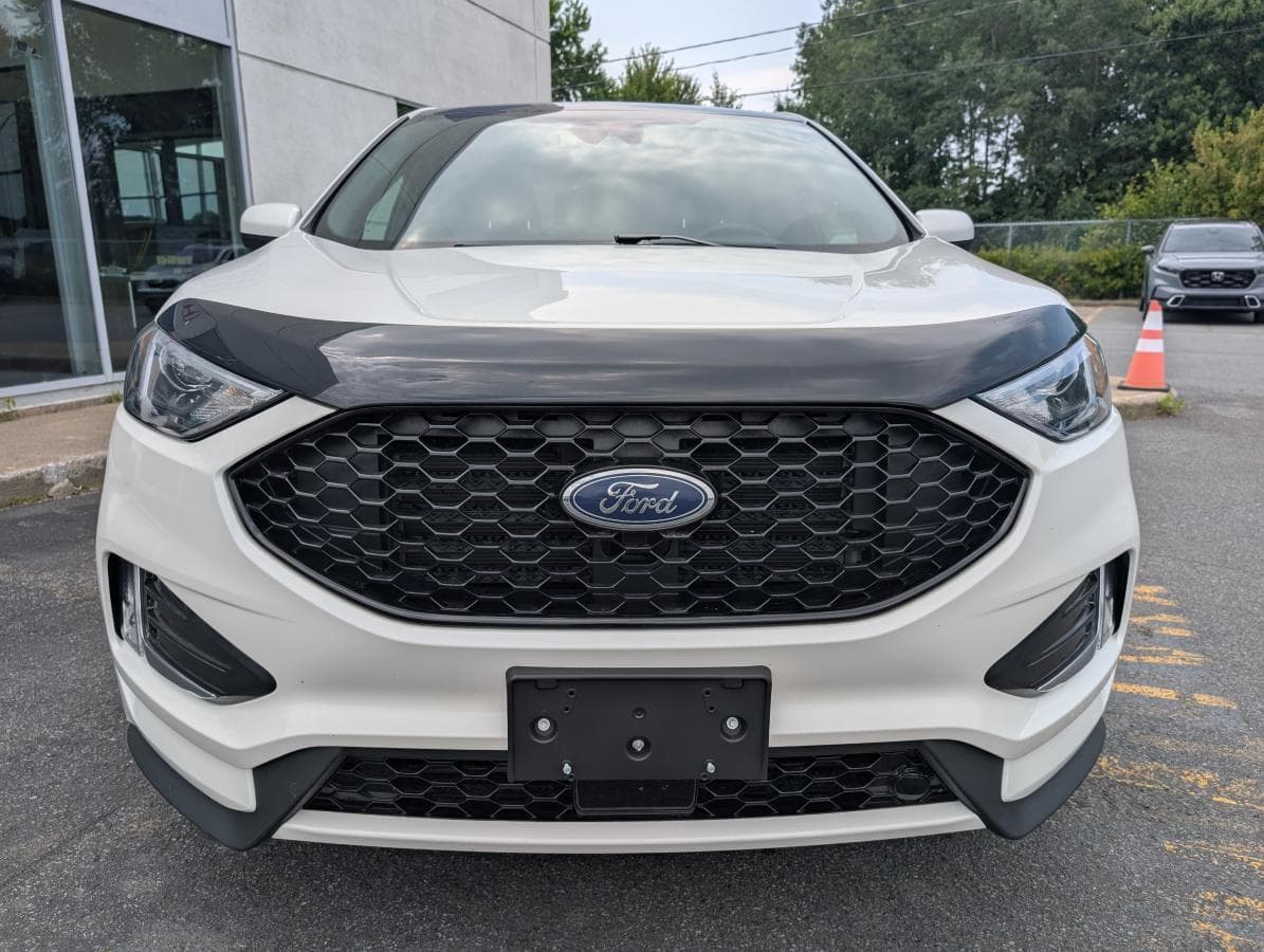 Ford Edge 2023 — photo 9
