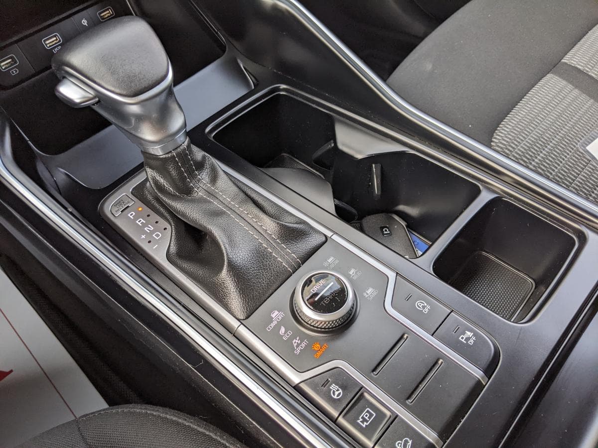 Kia Sorento 2023 — photo 17