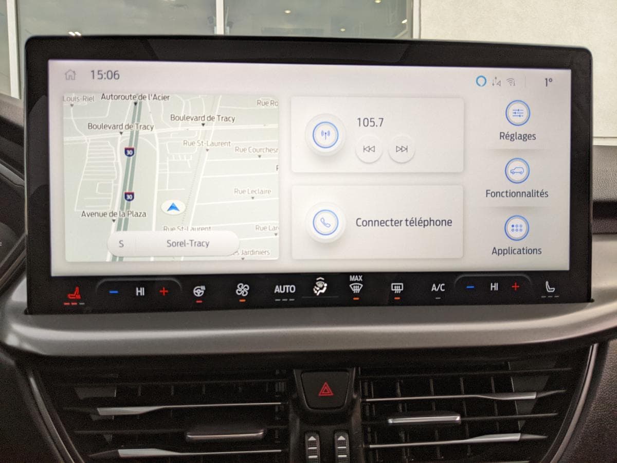 Ford Escape Plug-in Hybrid 2024 — photo 14