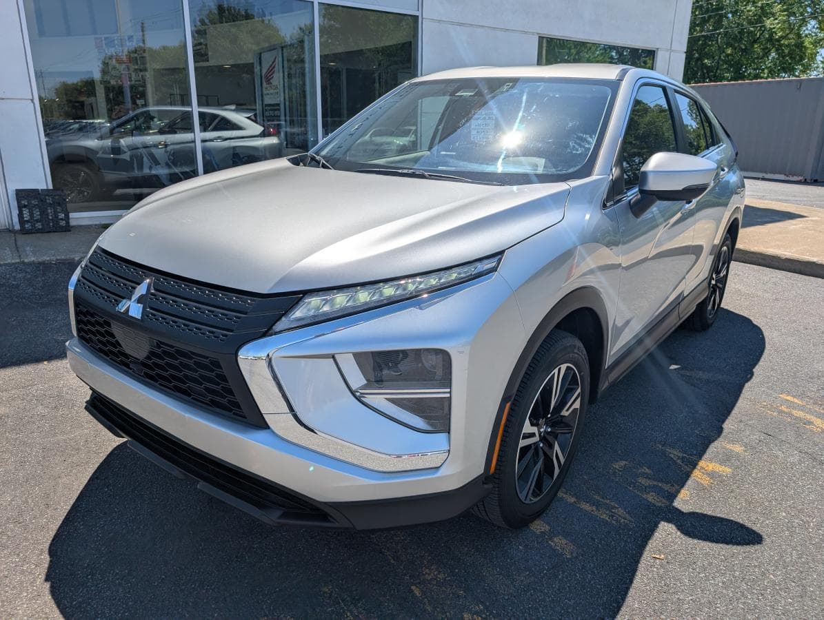 Mitsubishi Eclipse Cross 2023 — photo 10