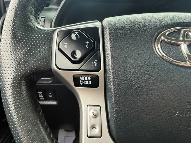 Toyota 4Runner 2023 — photo 14