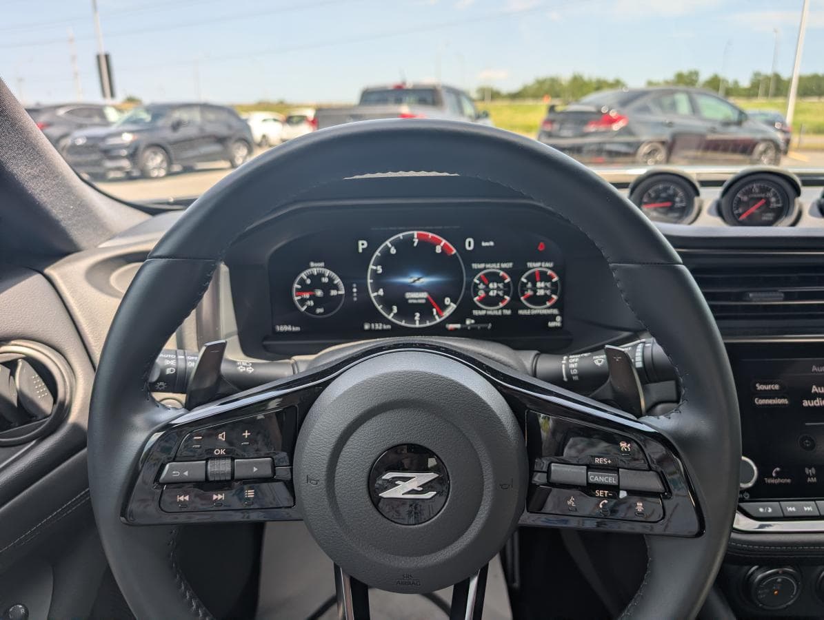 Nissan Z 2023 — photo 11