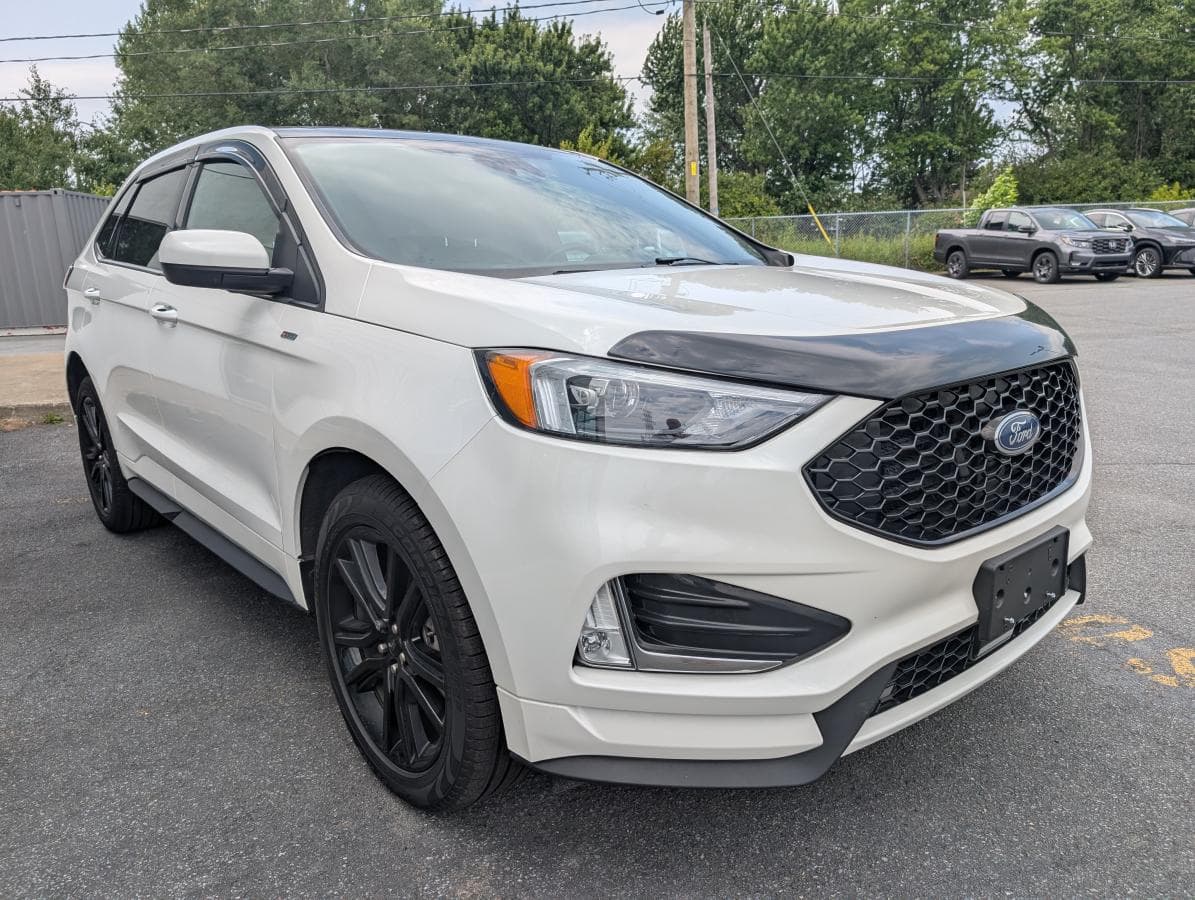Ford Edge 2023 — photo 8