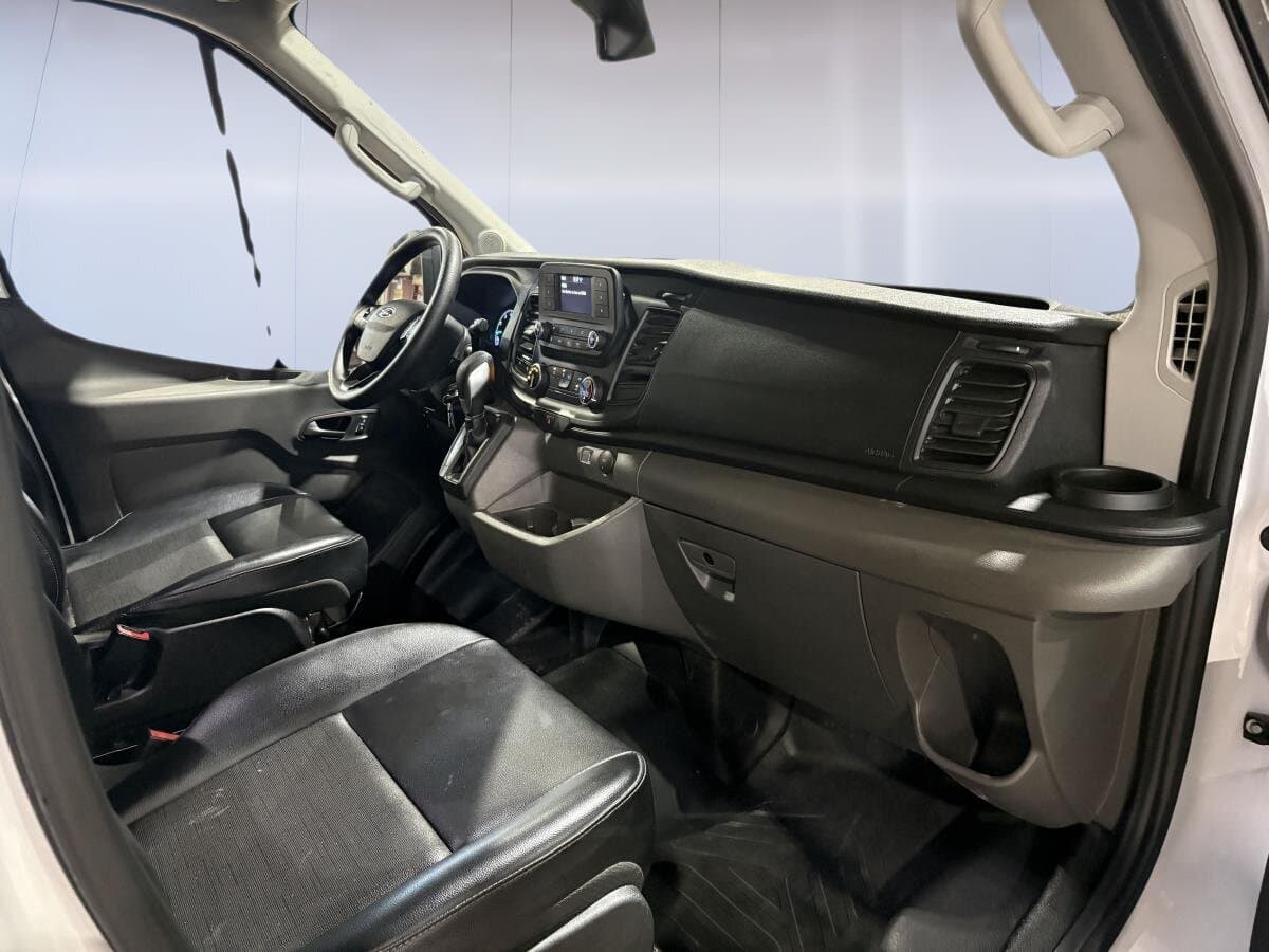 Ford Transit Cargo Van 2024 — photo 21
