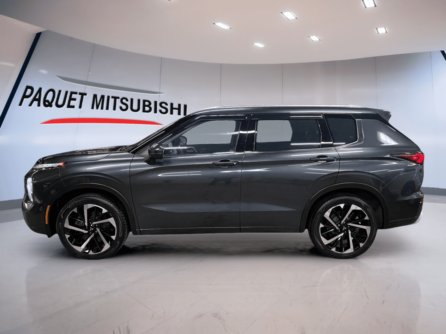 Mitsubishi Outlander 2024 — photo 11