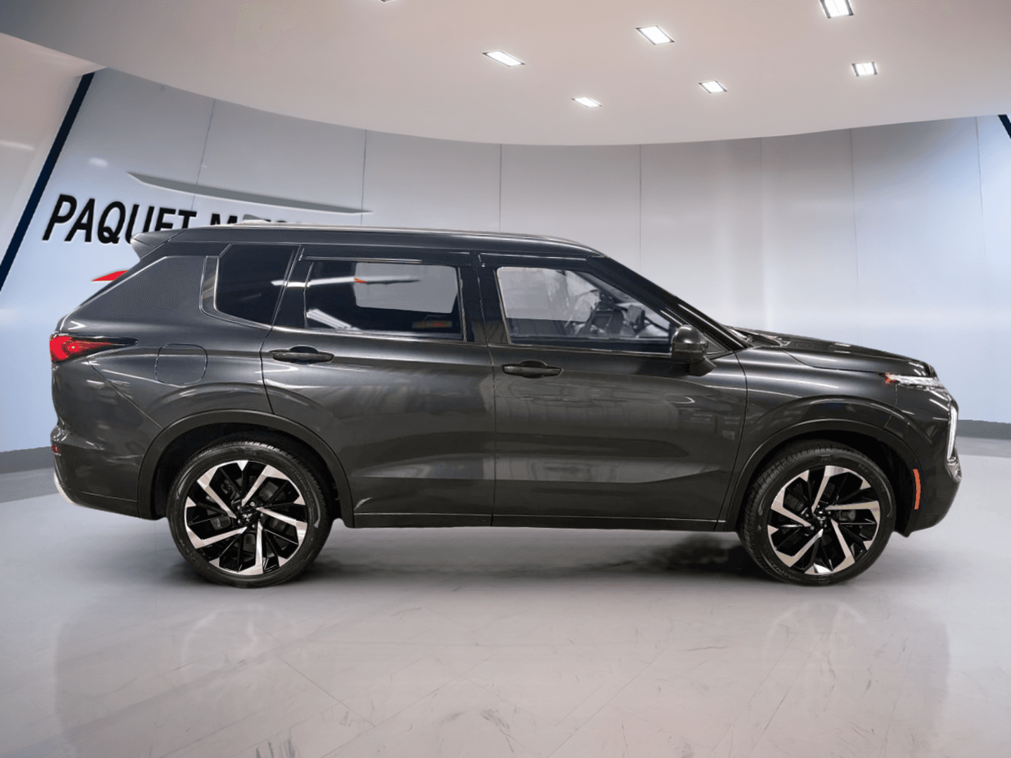 Mitsubishi Outlander 2024 — photo 6
