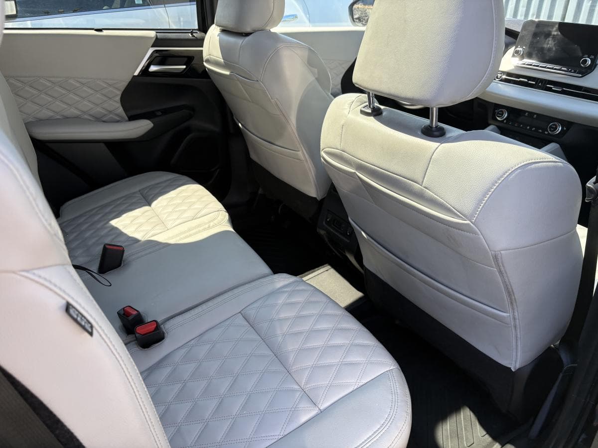 Mitsubishi Outlander PHEV 2024 — photo 9
