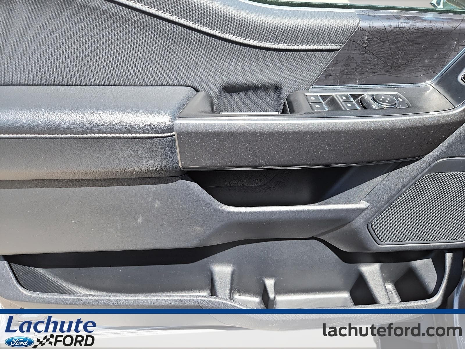 Ford F-150 2023 — photo 12