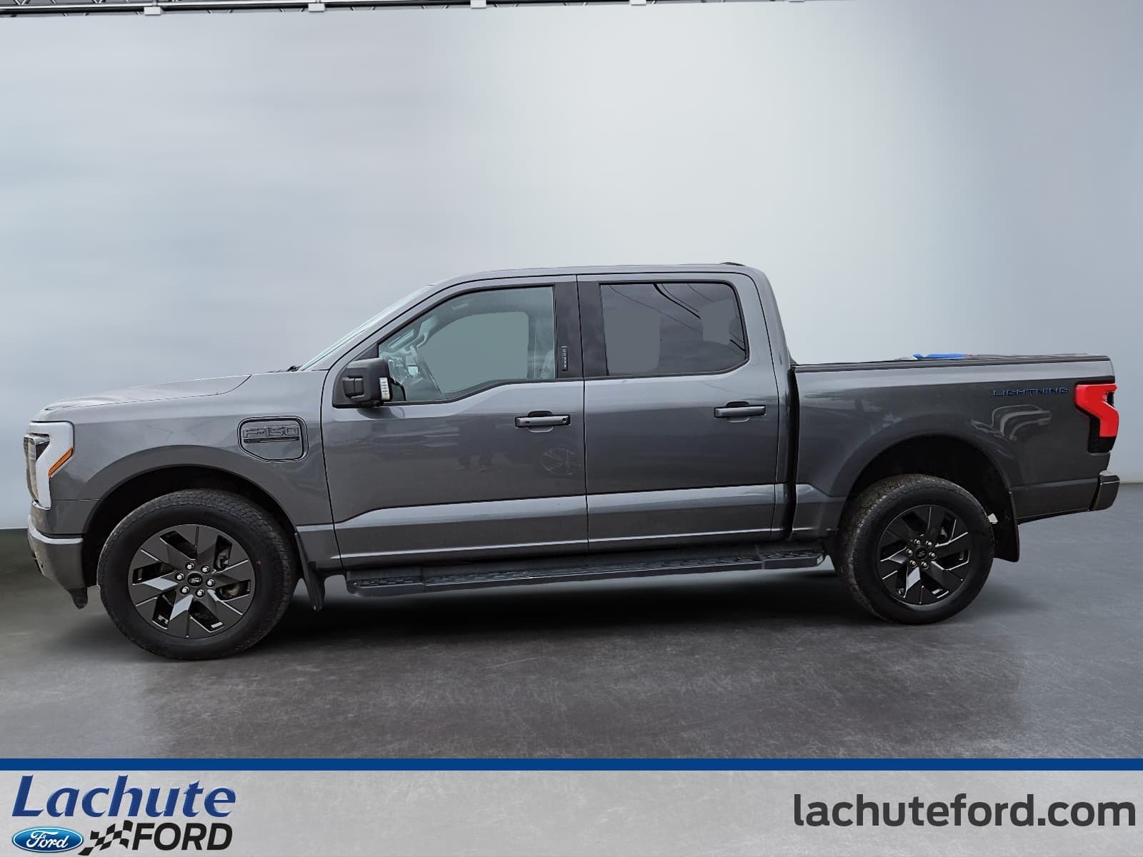 Ford F-150 Lightning 2023 — photo 7