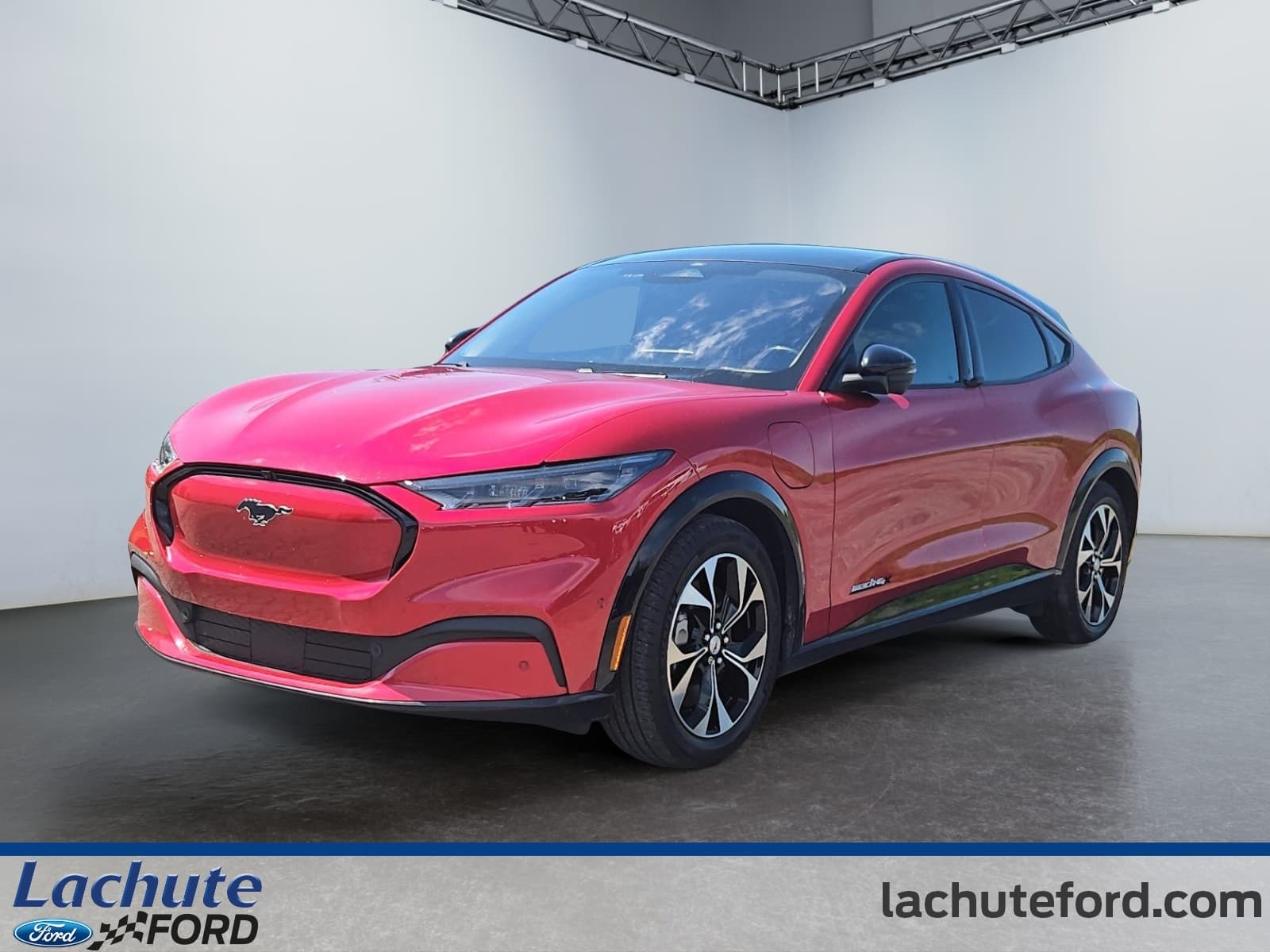 Ford Mustang Mach-E 2023 à vendre à Lachute