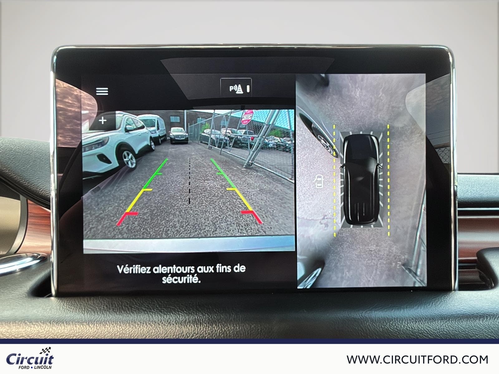 Lincoln Aviator 2023 — photo 19