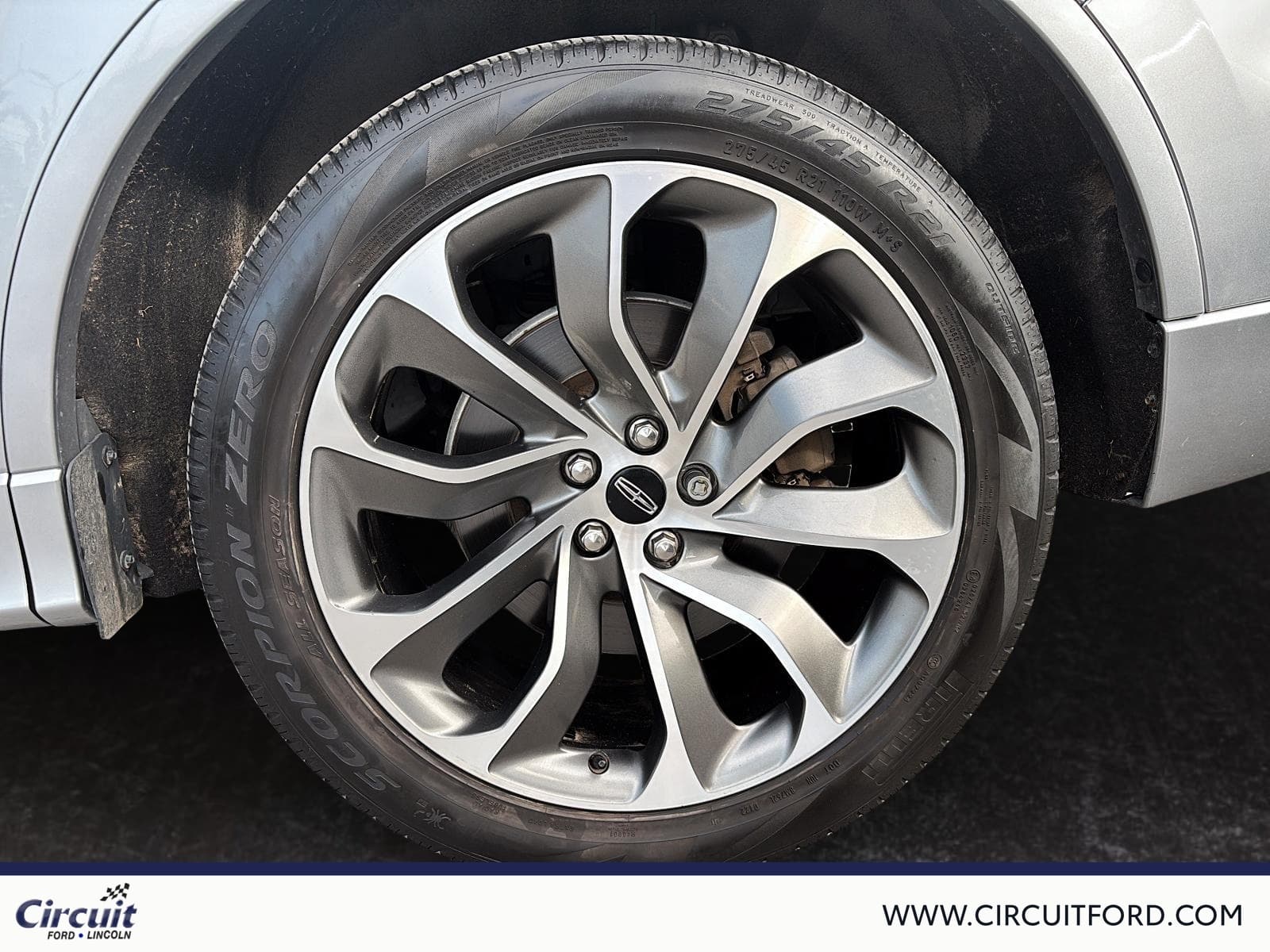 Lincoln Aviator 2023 — photo 9