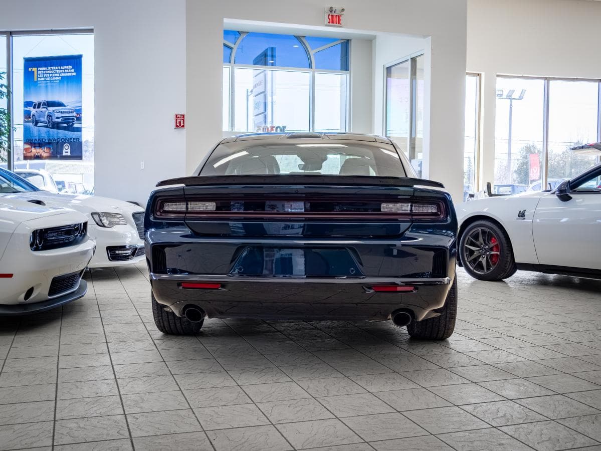 Dodge Charger 2026 — photo 4