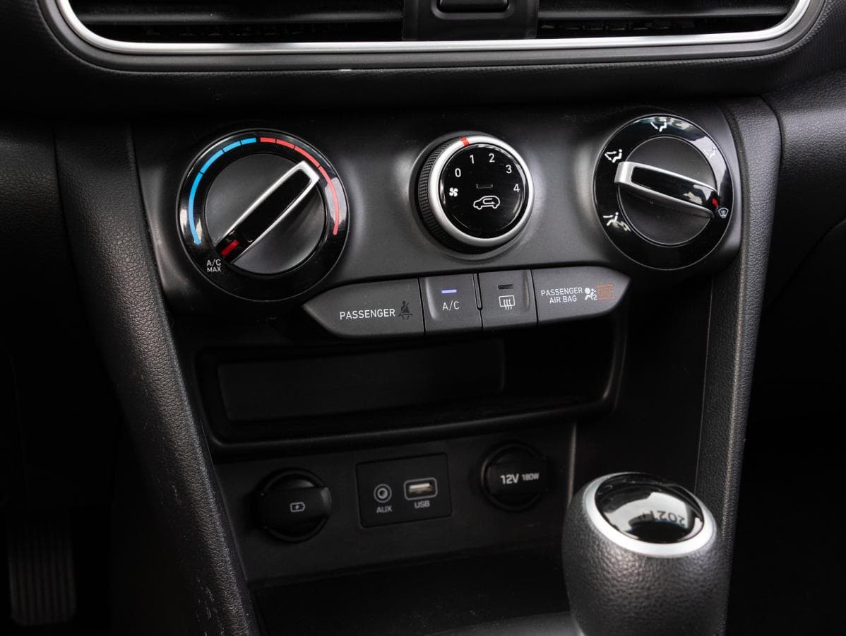 Hyundai Kona 2021 — photo 15