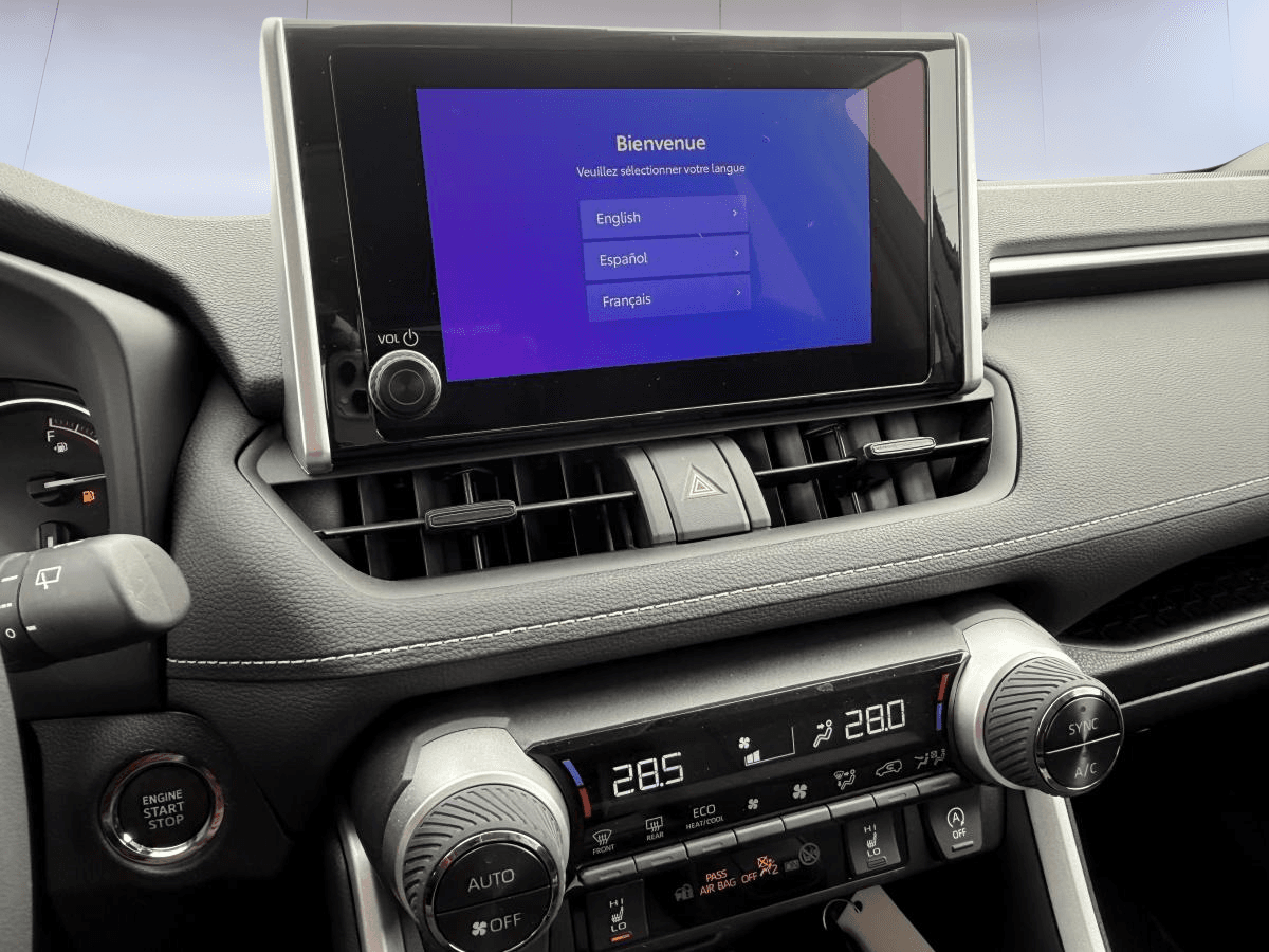 Toyota RAV4 XLE 2025 — photo 11