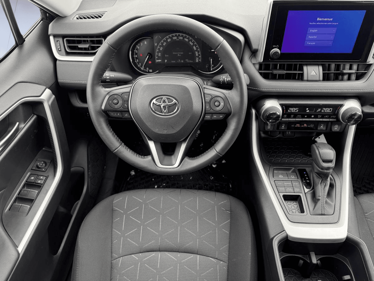 Toyota RAV4 XLE 2025 — photo 14