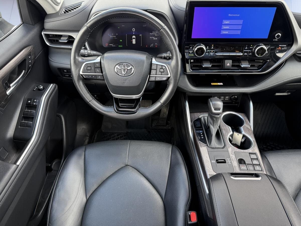 Toyota Highlander Hybrid Limited 2023 — photo 19